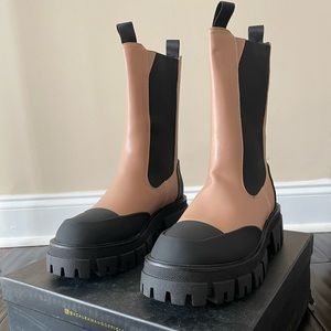 AZALEA WANG CRAZY LIKE ME FLATFORM BOOTIE Color: SAND Size: 8.5